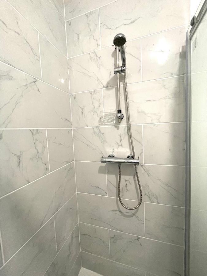 Le Lotus Bleu - Wifi - Netflix Apartman Angoulême Kültér fotó